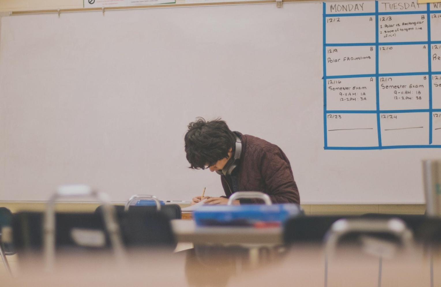 Online learning setup with financial education materials